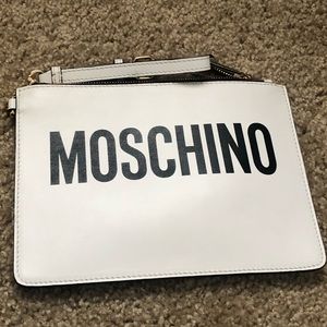 Moschino zipper clutch (Authentic)